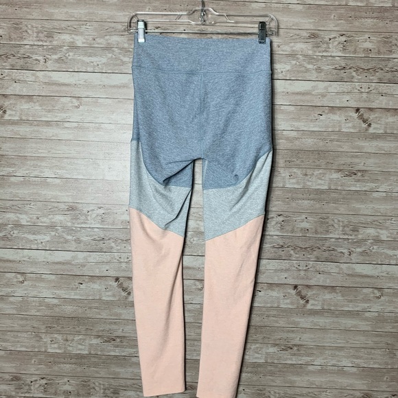 Outdoor Voices | Leggings - Picture 4 of 8